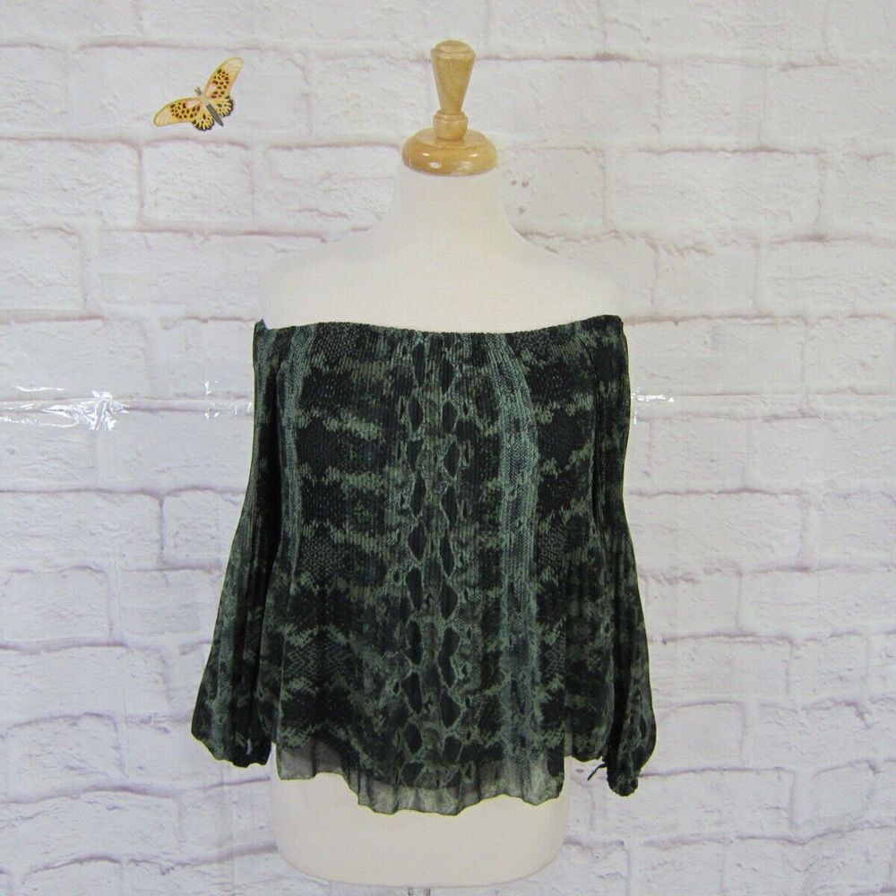 Wilfred Aritzia Talence Blouse Green & Black Python Snake Print Pleated size XS